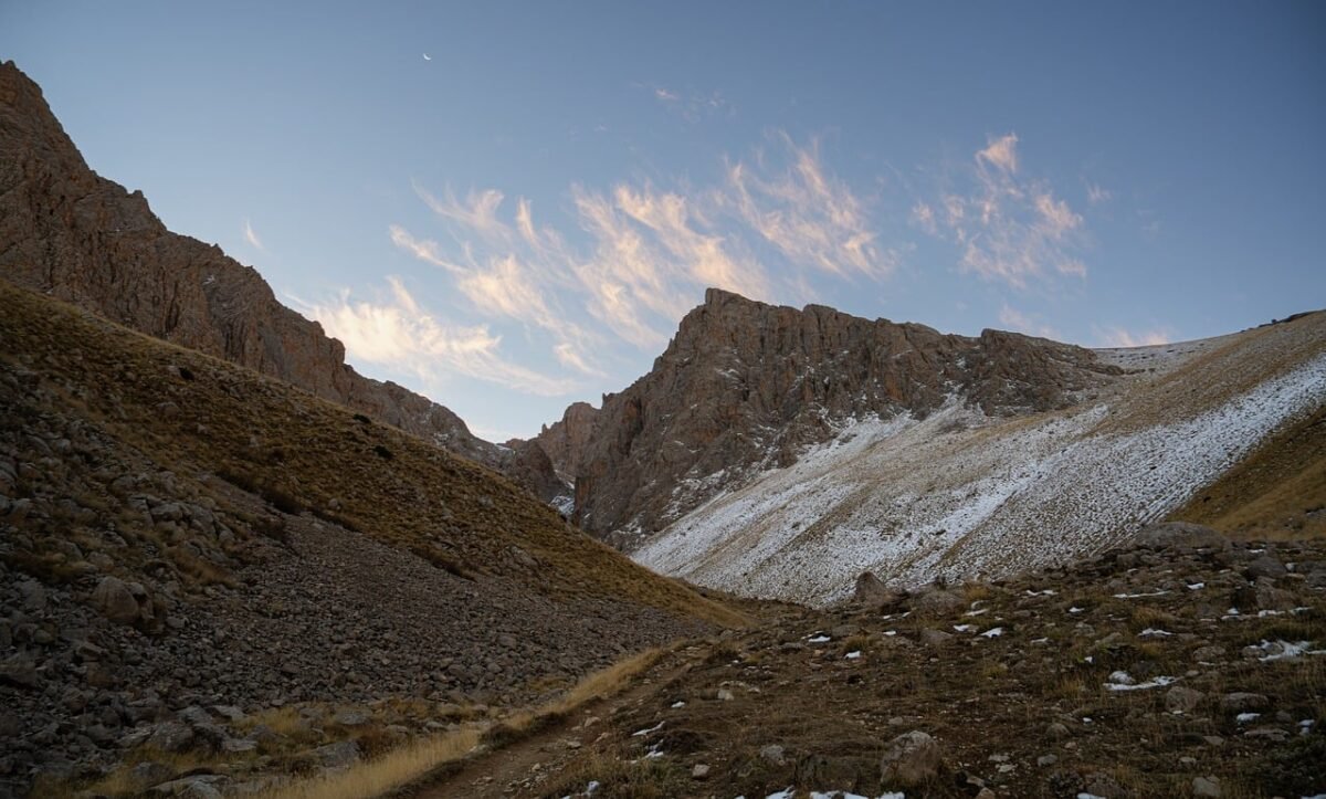 unraveling tales adventure 3